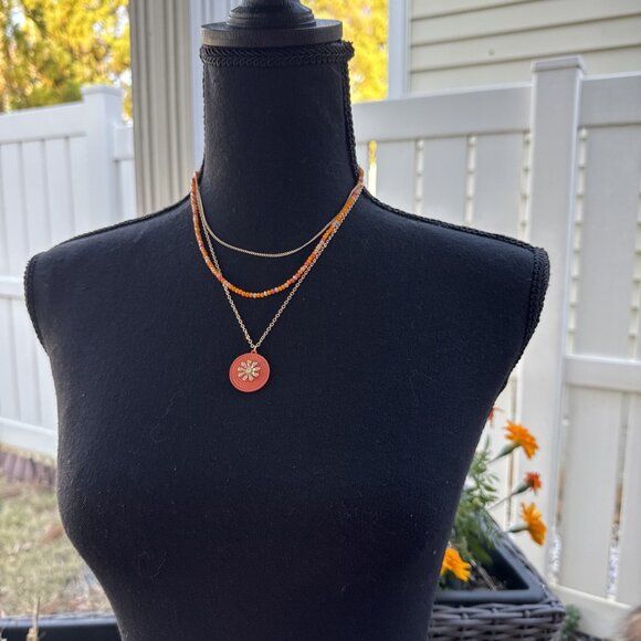 Isaac Mizrahi Orange Gold Layered 3 Chain Statement Necklace 10,5" Drop NEW - Picture 2 of 9